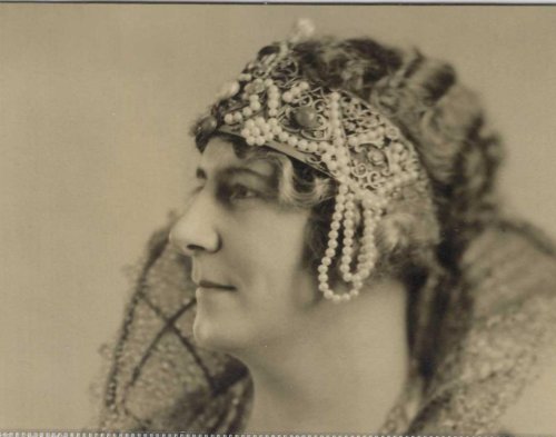 Nydia Crown - 1st 1927 Queen Anna V Smith